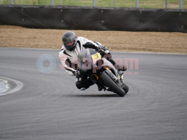 Queensland Raceway 21-11-21 QR Moto Ride Day -