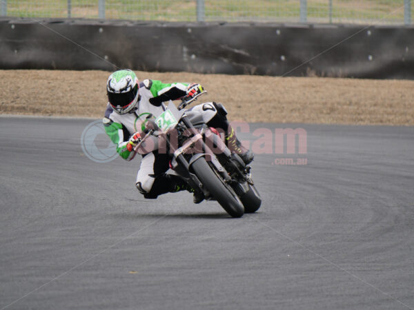 Queensland Raceway 21-11-21 QR Moto Ride Day -