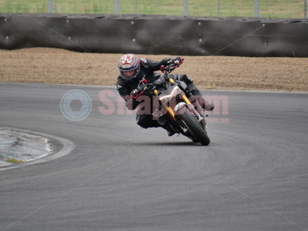 Queensland Raceway 21-11-21 QR Moto Ride Day -