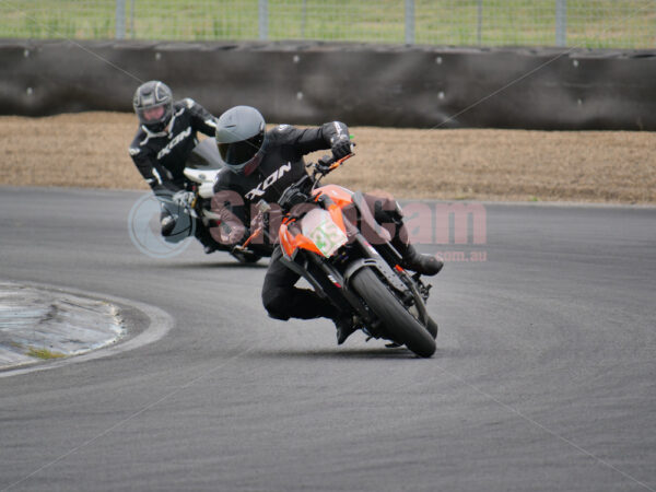 Queensland Raceway 21-11-21 QR Moto Ride Day -