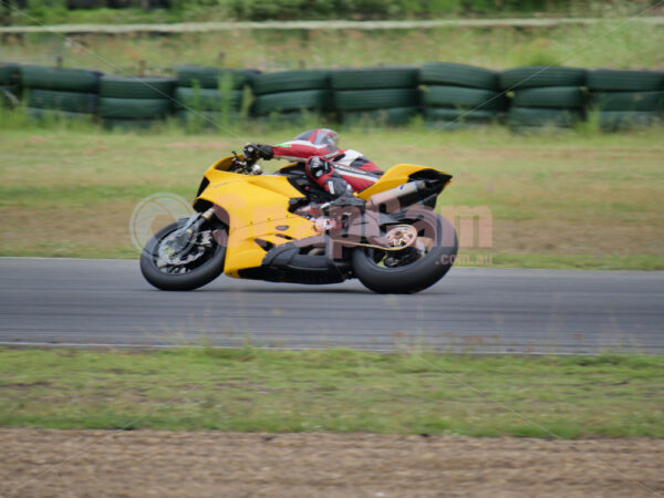 Queensland Raceway 21-11-21 QR Moto Ride Day -