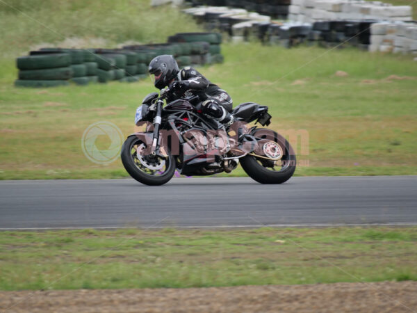 Queensland Raceway 21-11-21 QR Moto Ride Day, -