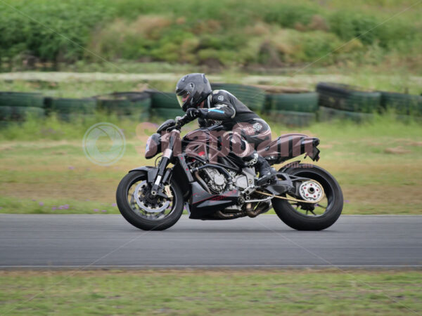 Queensland Raceway 21-11-21 QR Moto Ride Day -