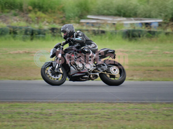 Queensland Raceway 21-11-21 QR Moto Ride Day -