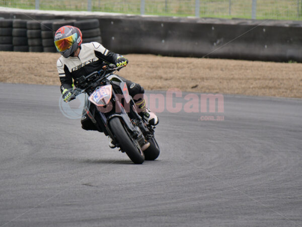 Queensland Raceway 21-11-21 QR Moto Ride Day -