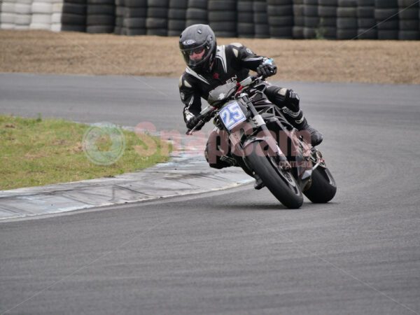 Queensland Raceway 21-11-21 QR Moto Ride Day -