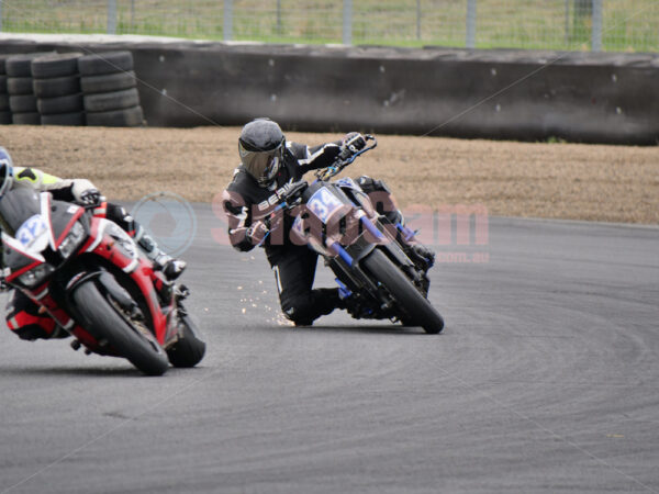 Queensland Raceway 21-11-21 QR Moto Ride Day -