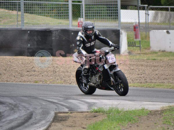 Queensland Raceway 21-11-21 QR Moto Ride Day -