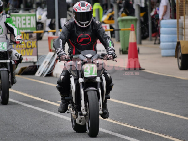 Queensland Raceway 21-11-21 QR Moto Ride Day -