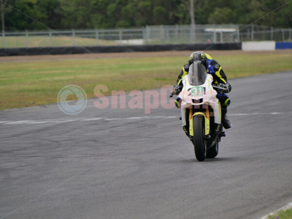 Queensland Raceway 21-11-21 QR Moto Ride Day -