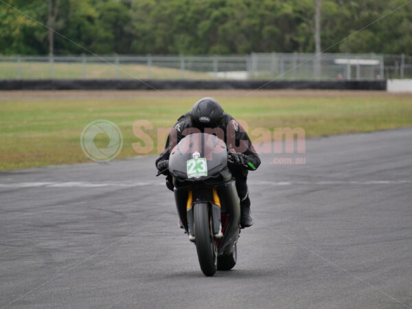 Queensland Raceway 21-11-21 QR Moto Ride Day -