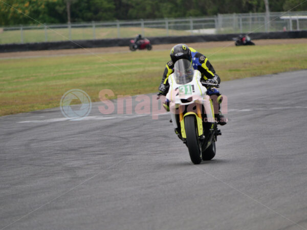 Queensland Raceway 21-11-21 QR Moto Ride Day -