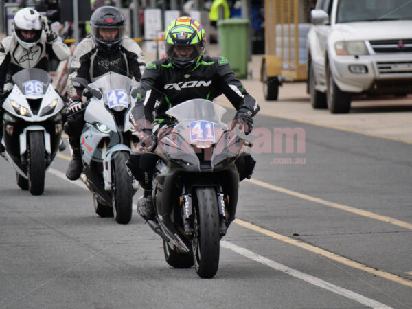 Queensland Raceway 21-11-21 QR Moto Ride Day -