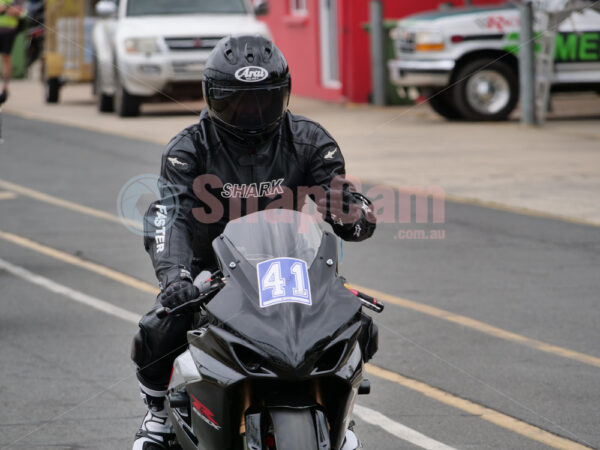 Queensland Raceway 21-11-21 QR Moto Ride Day -