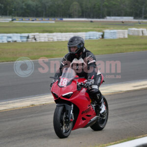 Queensland Raceway 21-11-21 QR Moto Ride Day -