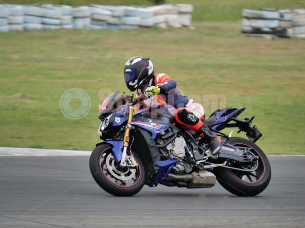 Queensland Raceway 21-11-21 QR Moto Ride Day -