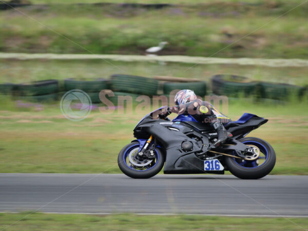 Queensland Raceway 21-11-21 QR Moto Ride Day -