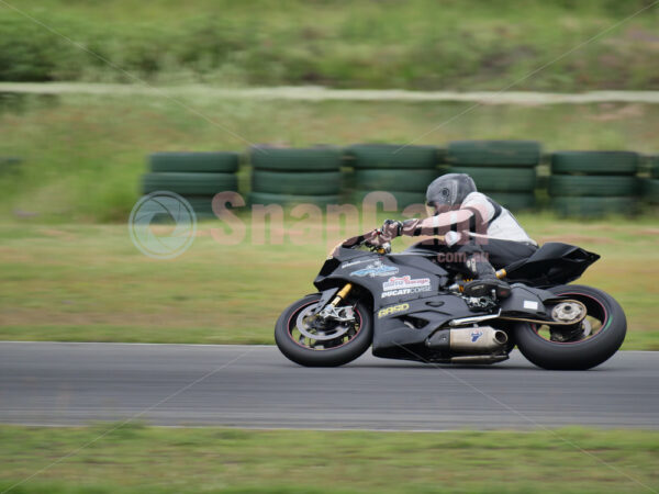 Queensland Raceway 21-11-21 QR Moto Ride Day -