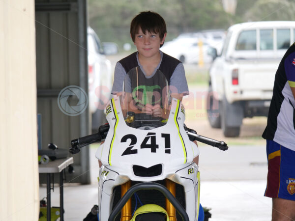 Queensland Raceway 21-11-21 QR Moto Ride Day -