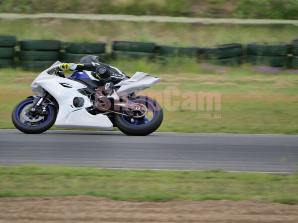 Queensland Raceway 21-11-21 QR Moto Ride Day -