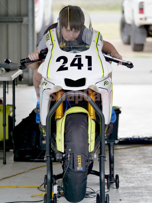 Queensland Raceway 21-11-21 QR Moto Ride Day -